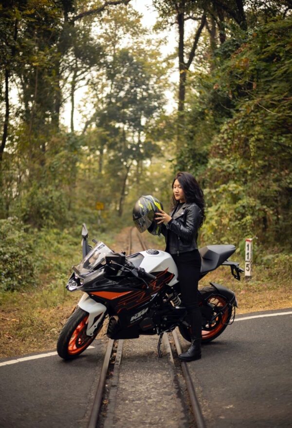 ALPHA CYCLE GEAR Womens Leather motorcycle Jacket For Ladies Brando Cafe Rider Classic Jackets